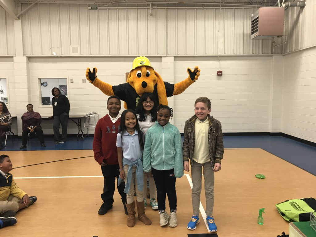 Digger Dog and Ms. Maria attend Jolly Elementary Digger Dog
