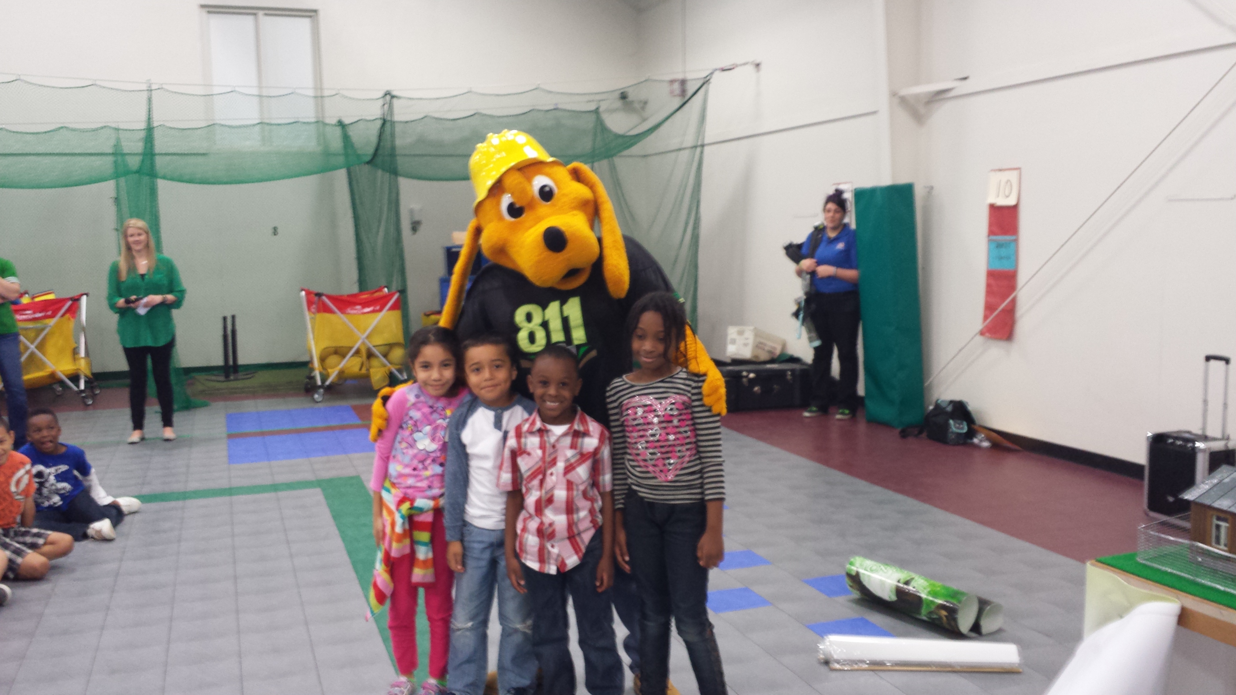 Digger Dog attends Career Day at Kanoheda Elementary - Digger Dog