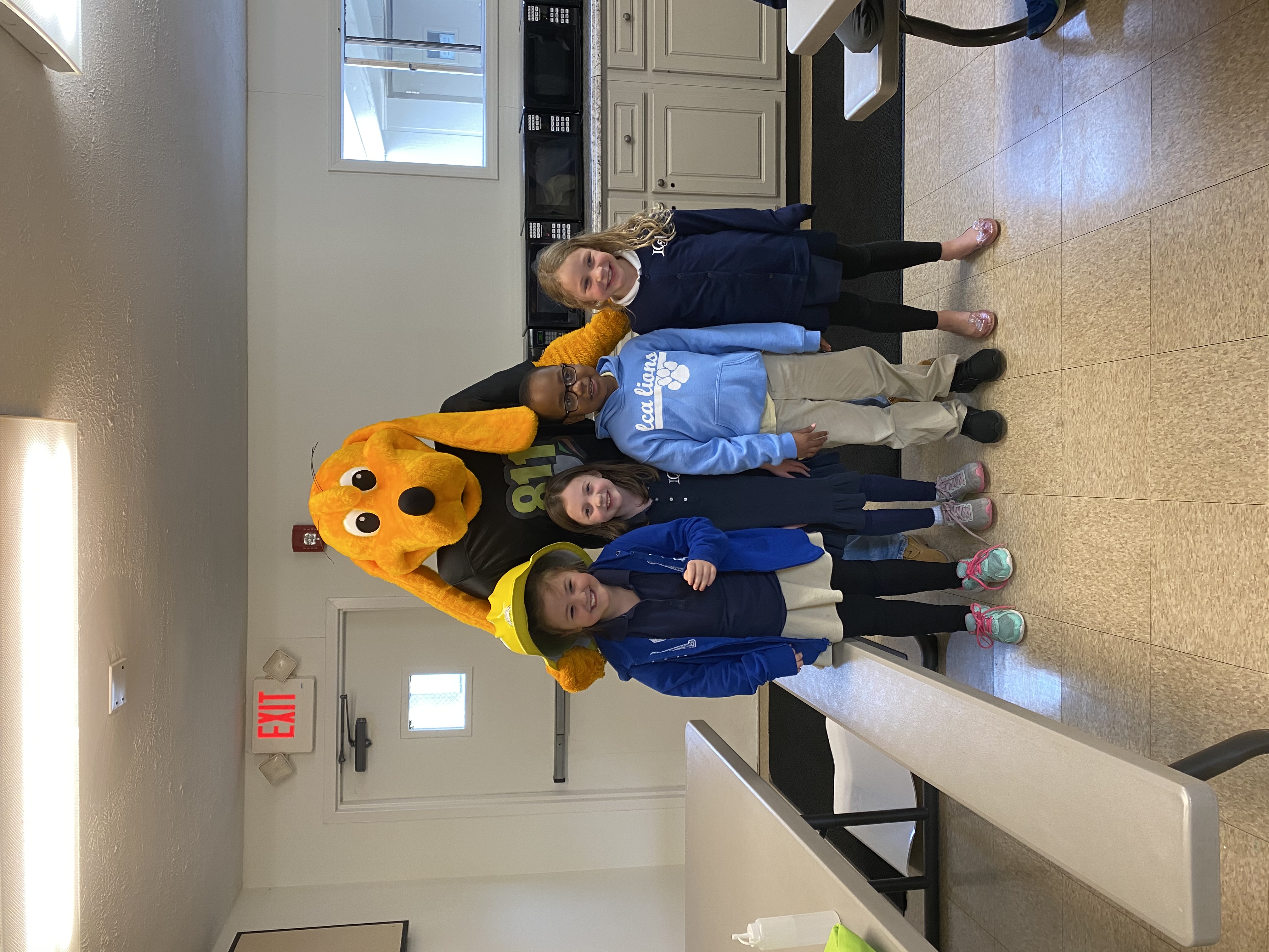 Digger Dog And Ms. Maria Visit Loganville Christian Academy – Digger Dog